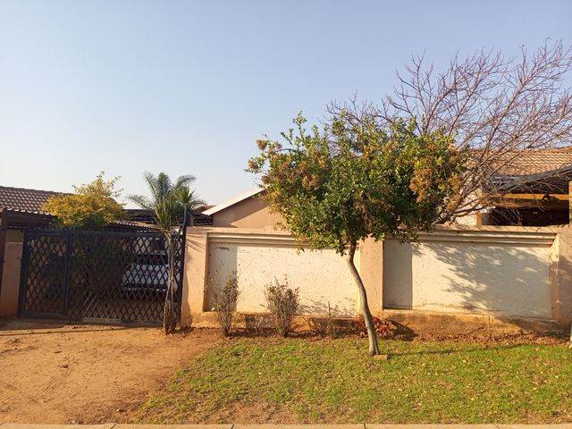 2 Bed House in Mamelodi photo number 1