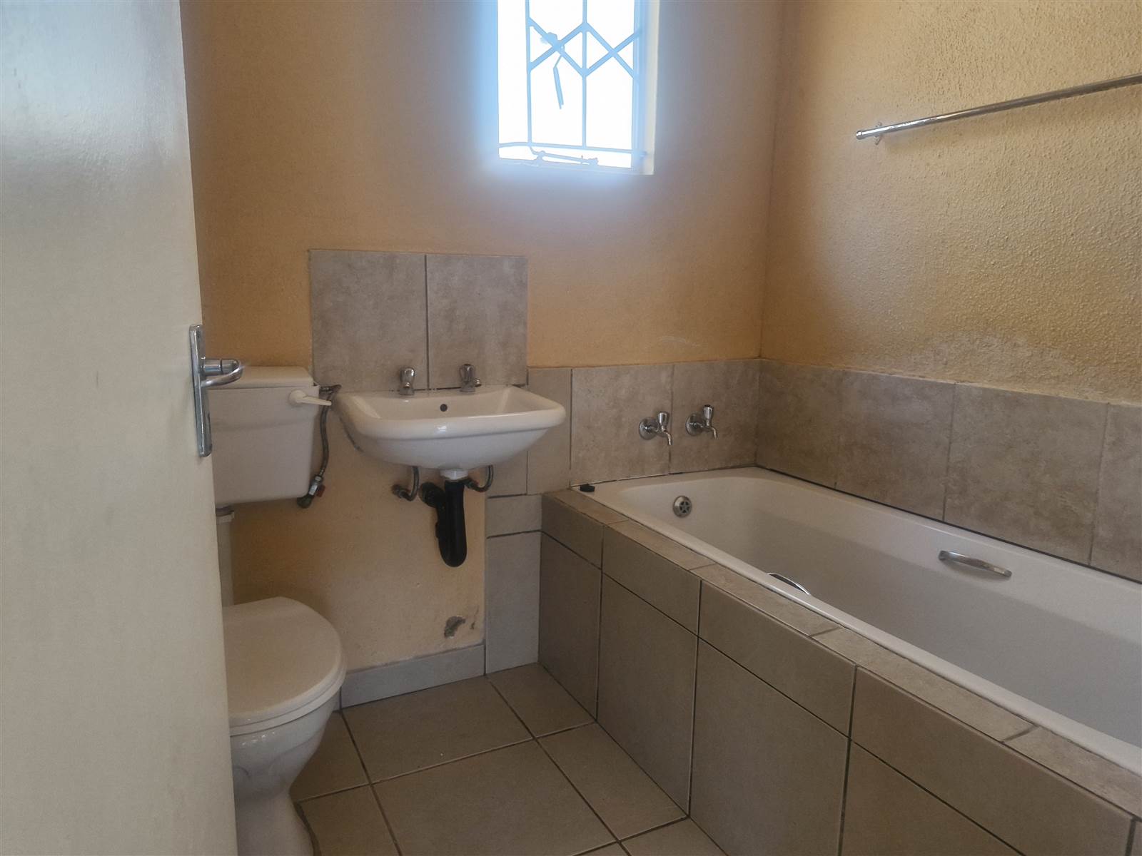 2 Bed House in Mamelodi photo number 19