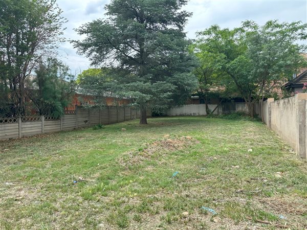 500 m² Land 500 m² Land