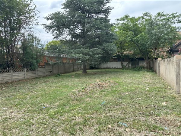 500 m² Land available in Wilkoppies