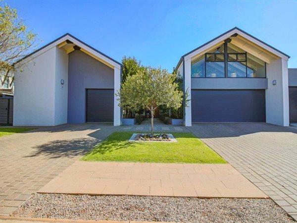 4 Bedroom House 4 Bedroom House