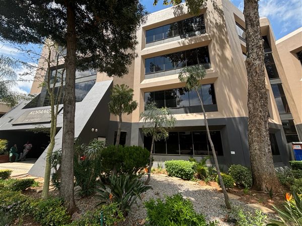 161  m² Commercial space in Parktown
