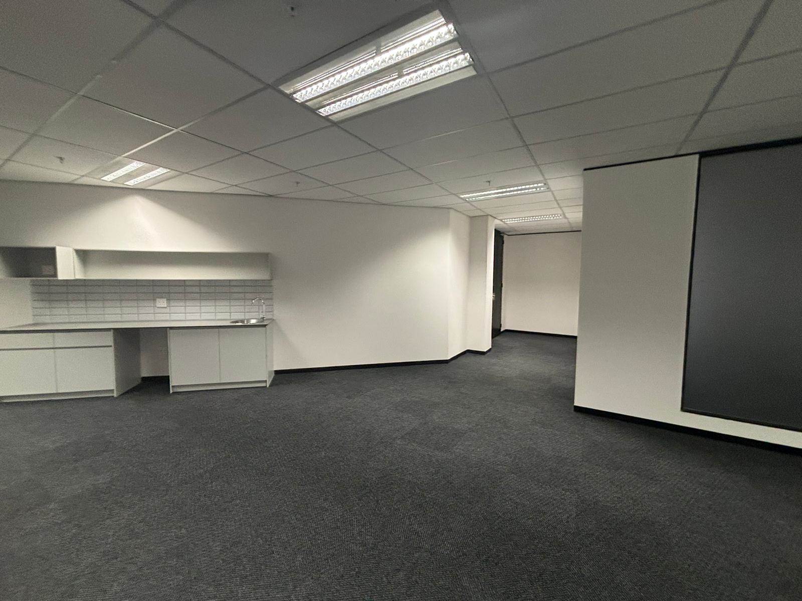 161  m² Commercial space in Parktown photo number 17