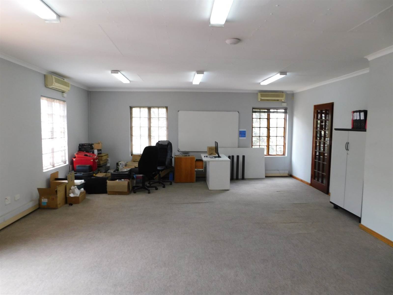 400  m² Office Space in Ferndale photo number 13