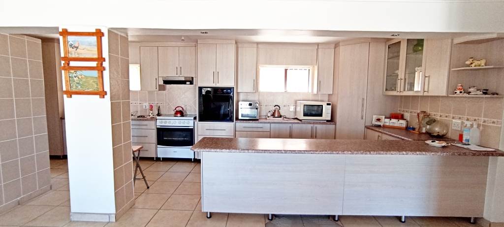 3 Bed House in Agulhas photo number 5