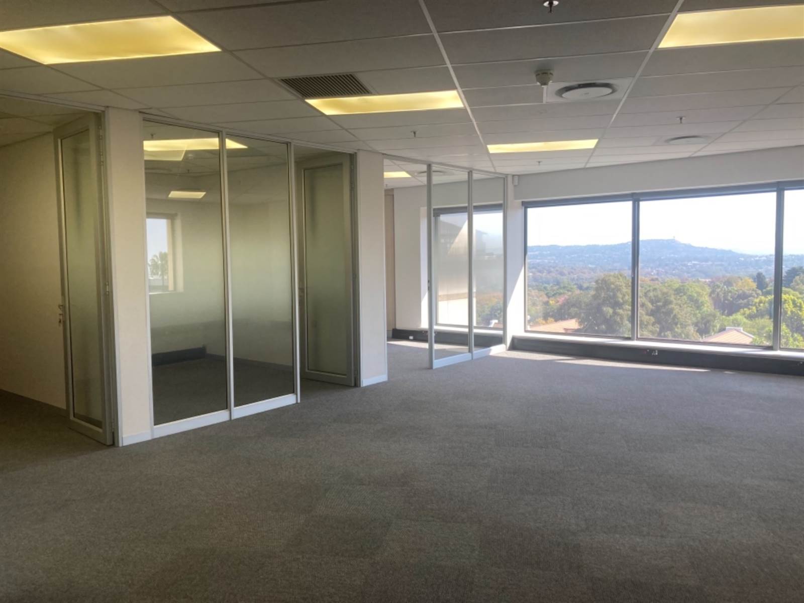 863  m² Commercial space in Rosebank photo number 18