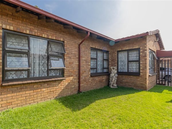 2 Bed Townhouse in Dal Fouche