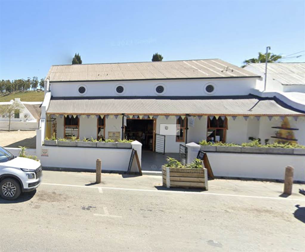 135  m² Commercial space in Tulbagh photo number 1