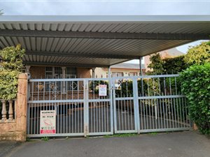 5 Bed House in Stanmore