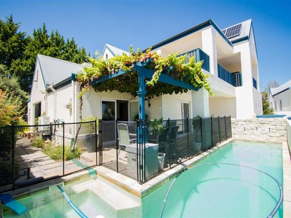 4 Bed House in Steynsrust