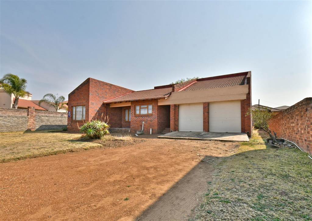 3 Bed House for sale in Liefde en Vrede T4304296 Private Property
