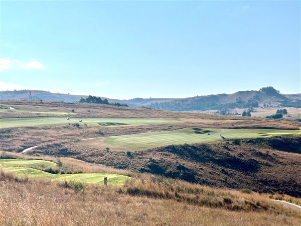 1200 m² Land available in Highland Gate Golf and Trout Estate