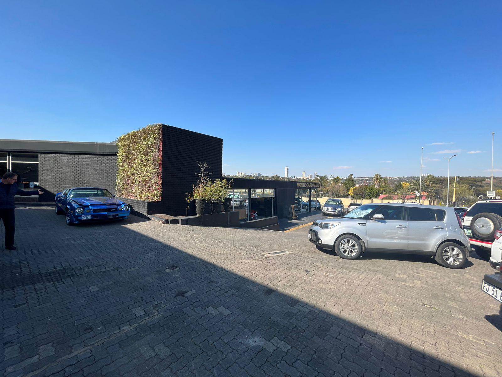 600  m² Commercial space in Hurlingham photo number 3