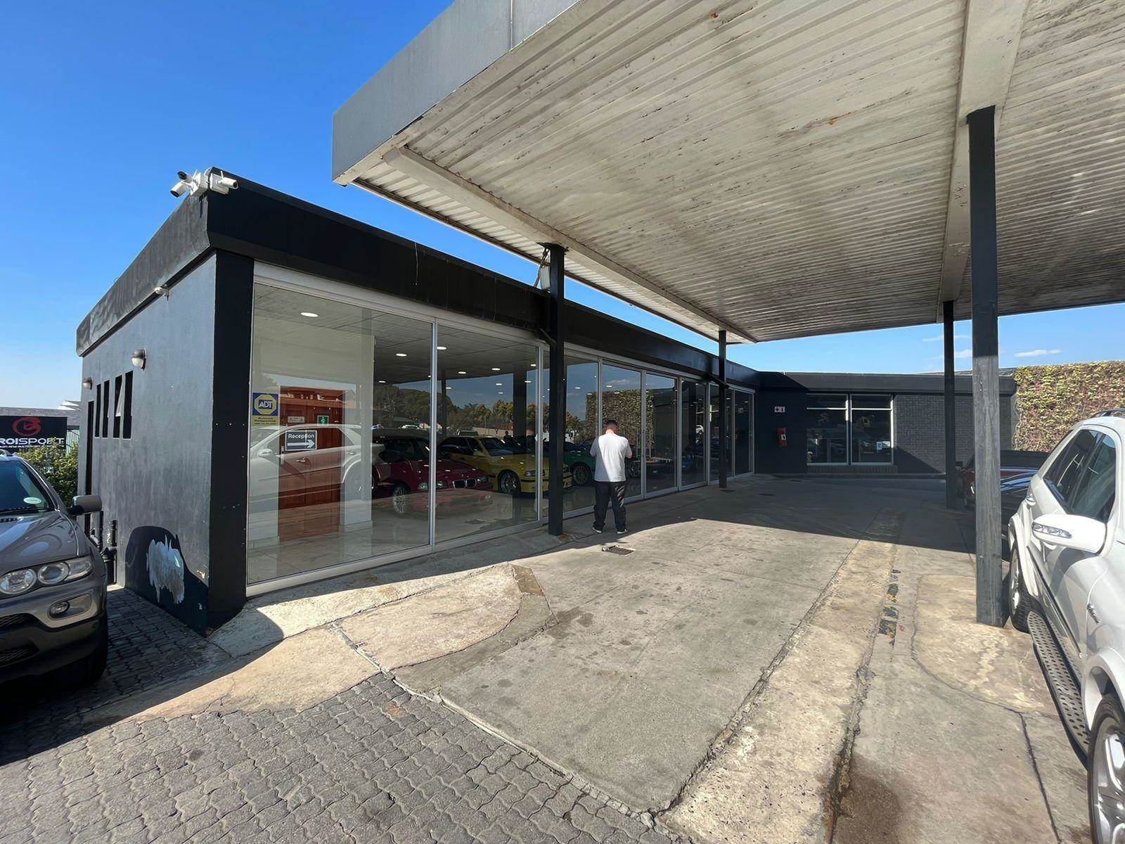 600  m² Commercial space in Hurlingham photo number 1