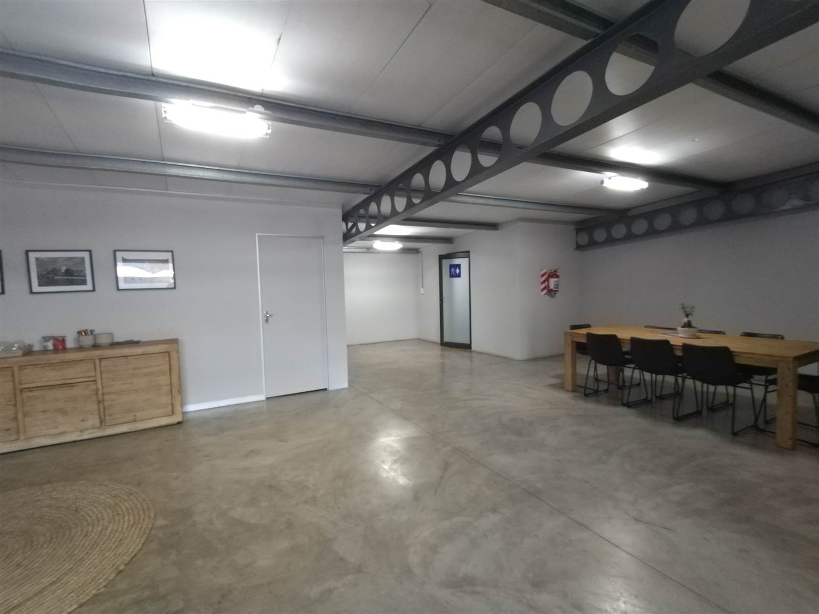 893  m² Commercial space in Waterval East photo number 7