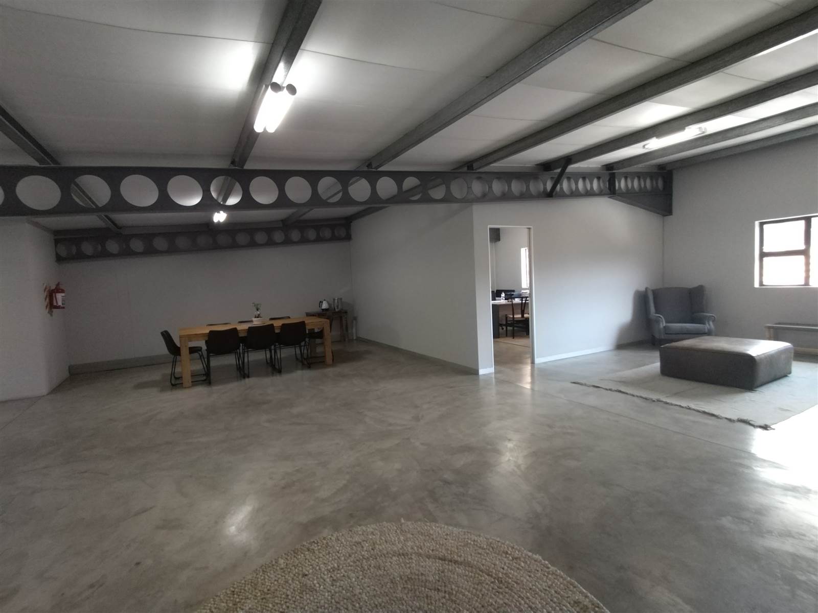 893  m² Commercial space in Waterval East photo number 6