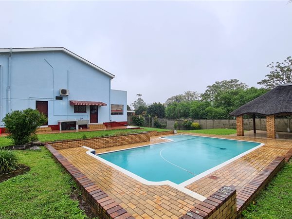 4 Bedroom House 4 Bedroom House