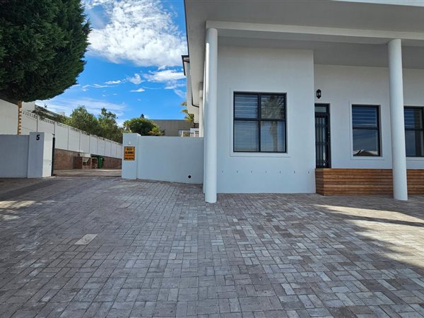 2 Bed Apartment in Middedorp