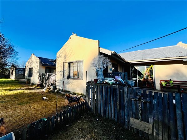 1.3 ha Smallholding 1.3 ha Smallholding
