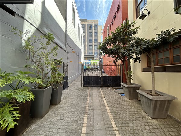 250  m² Commercial space in Cape Town City Centre