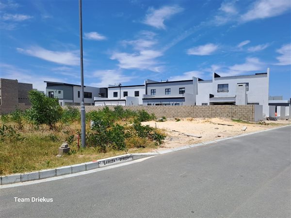 267 m² Land available in Sandown