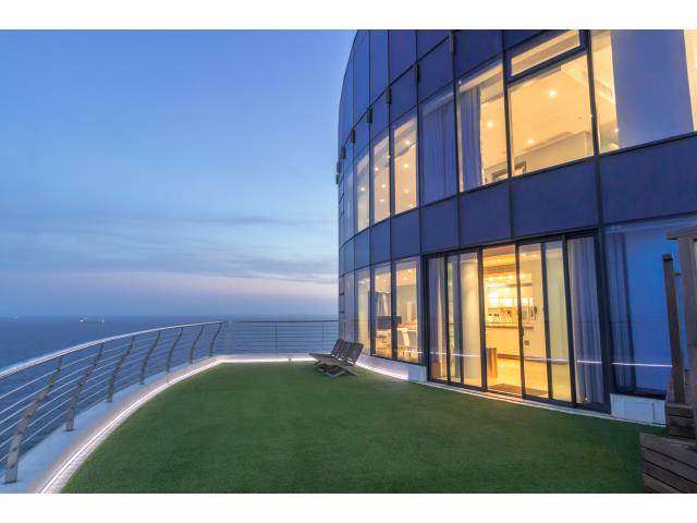 3 Bed Penthouse in Umhlanga Rocks photo number 19