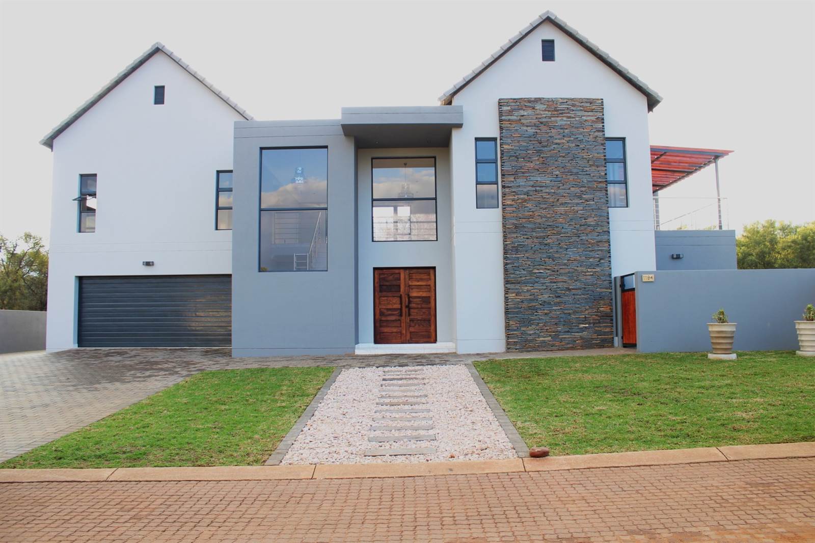 4 Bed House in Leloko photo number 1
