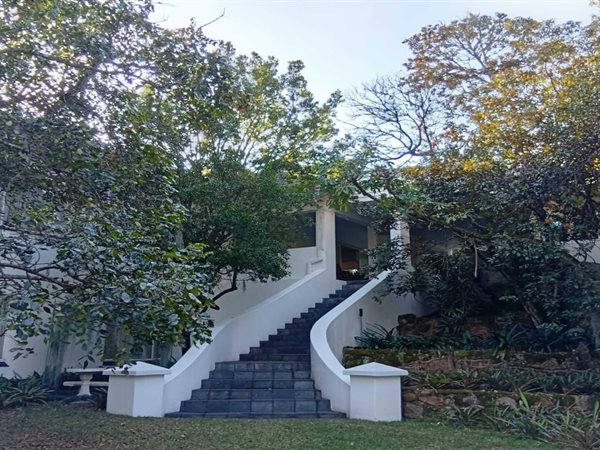 6 Bedroom House 6 Bedroom House