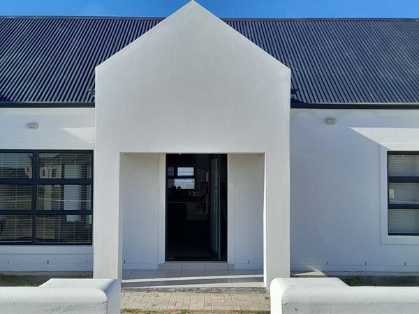 4 Bedroom House 4 Bedroom House