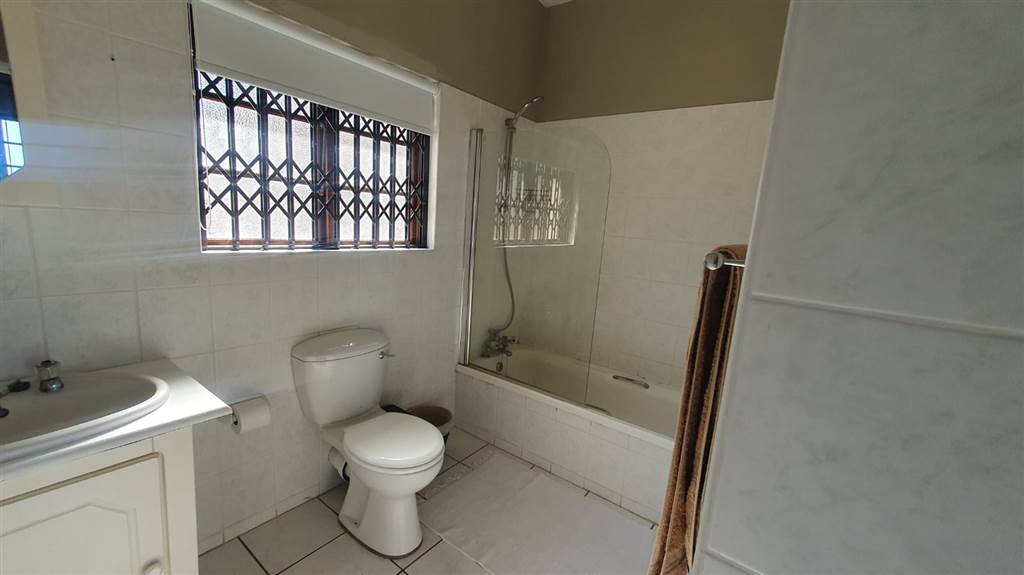 2 Bed House in Melville photo number 15