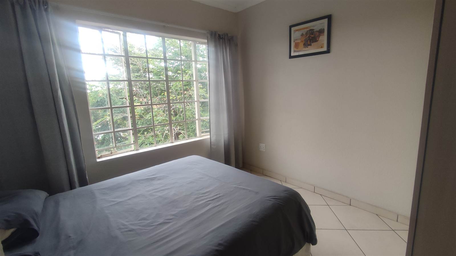2 Bed Apartment in Riversdale photo number 8