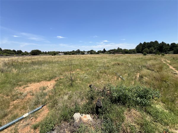 8 565 m² Land