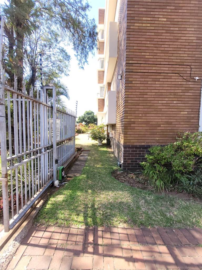 3.5 Bed Apartment in Musgrave photo number 5