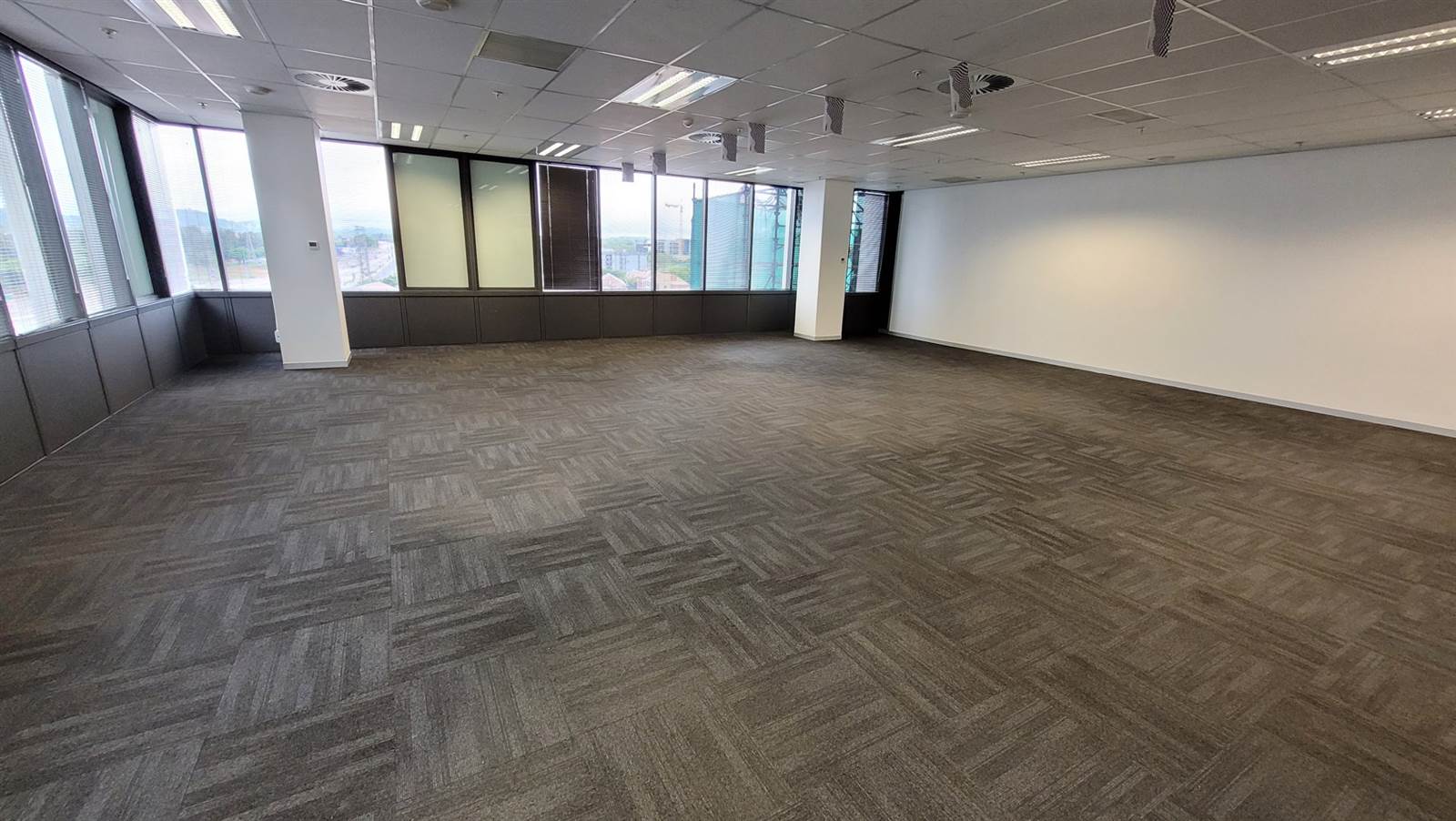 507  m² Office Space in Menlyn photo number 9