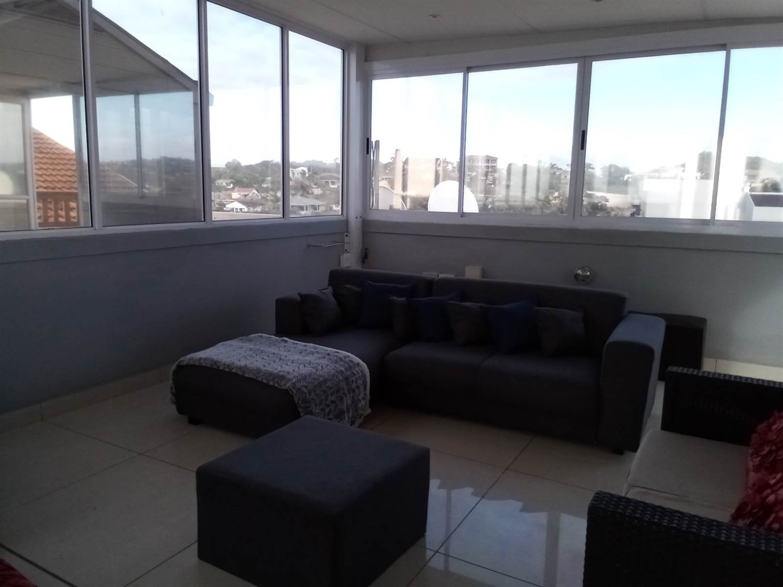 2 Bed Flat in Winklespruit photo number 17