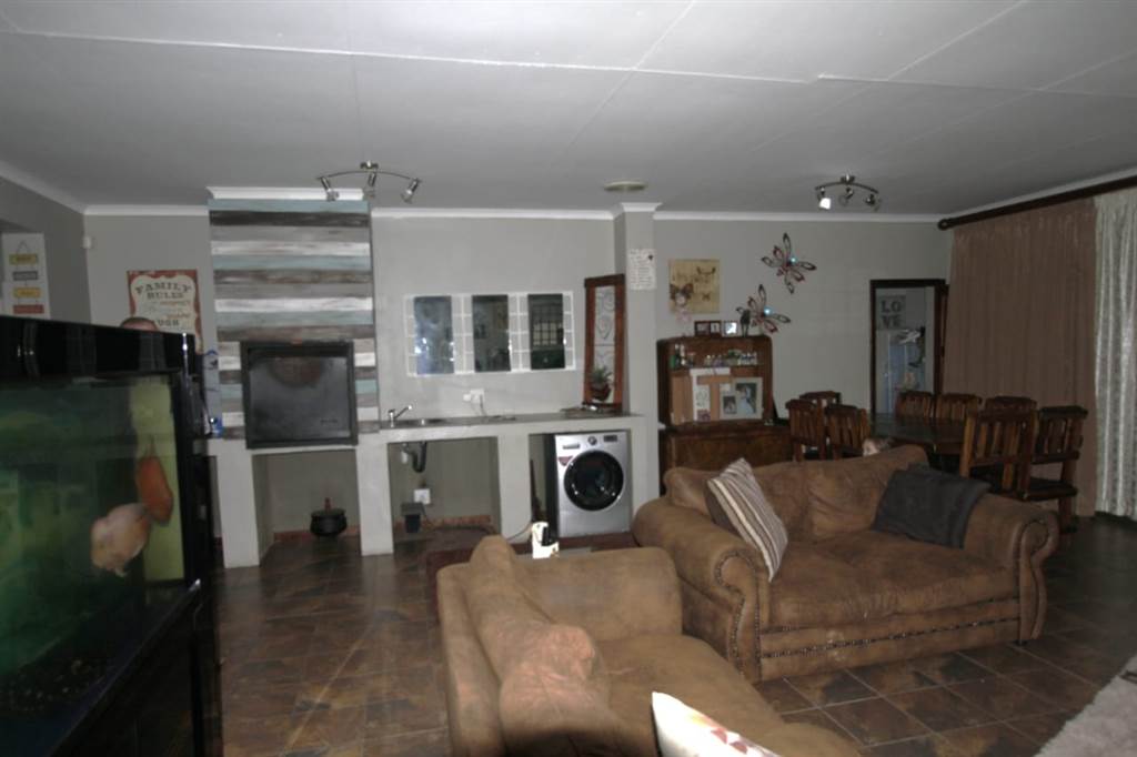 5 Bed House in Ermelo photo number 5