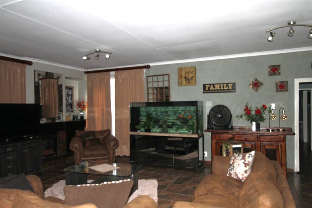 5 Bed House in Ermelo photo number 8
