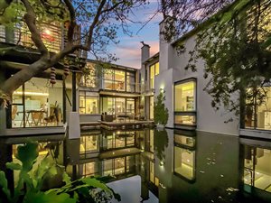 6 Bed House in Waterfall Equestrian Estate