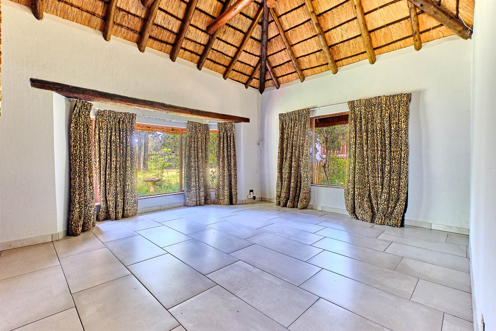 4 Bed House in Randjesfontein photo number 9