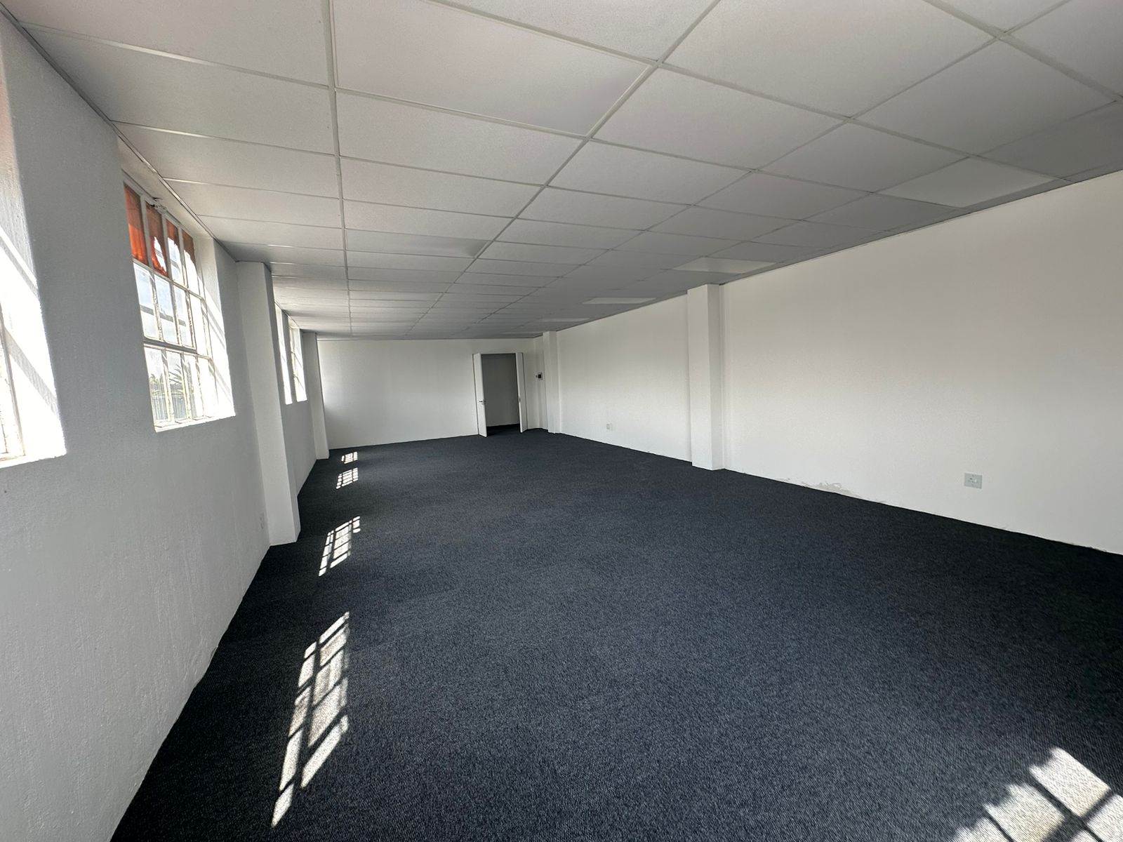 80  m² Commercial space in New Redruth photo number 12