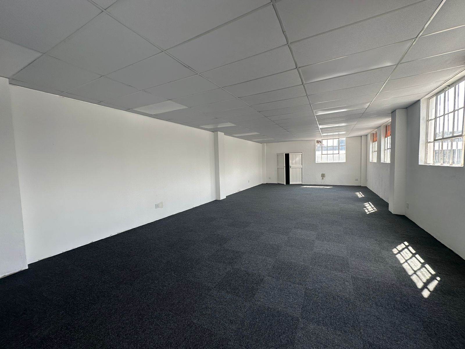80  m² Commercial space in New Redruth photo number 6