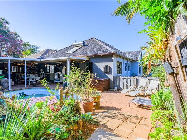 4 Bedroom House 4 Bedroom House