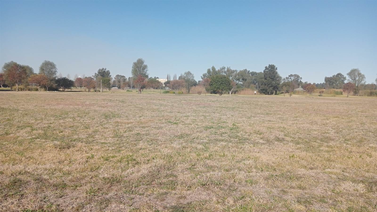 810 m² Land available in Riverspray Lifestyle Estate photo number 6