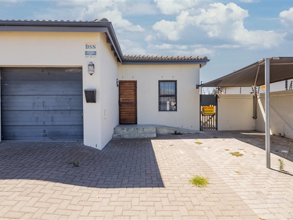 2 Bedroom House 2 Bedroom House