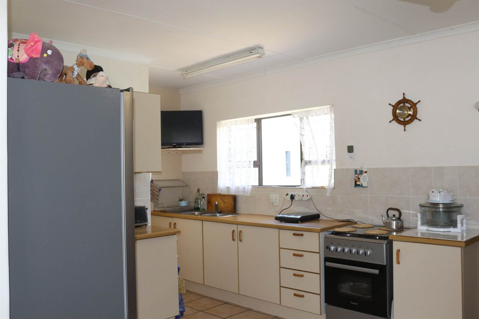 2 Bed House in Stilbaai photo number 8