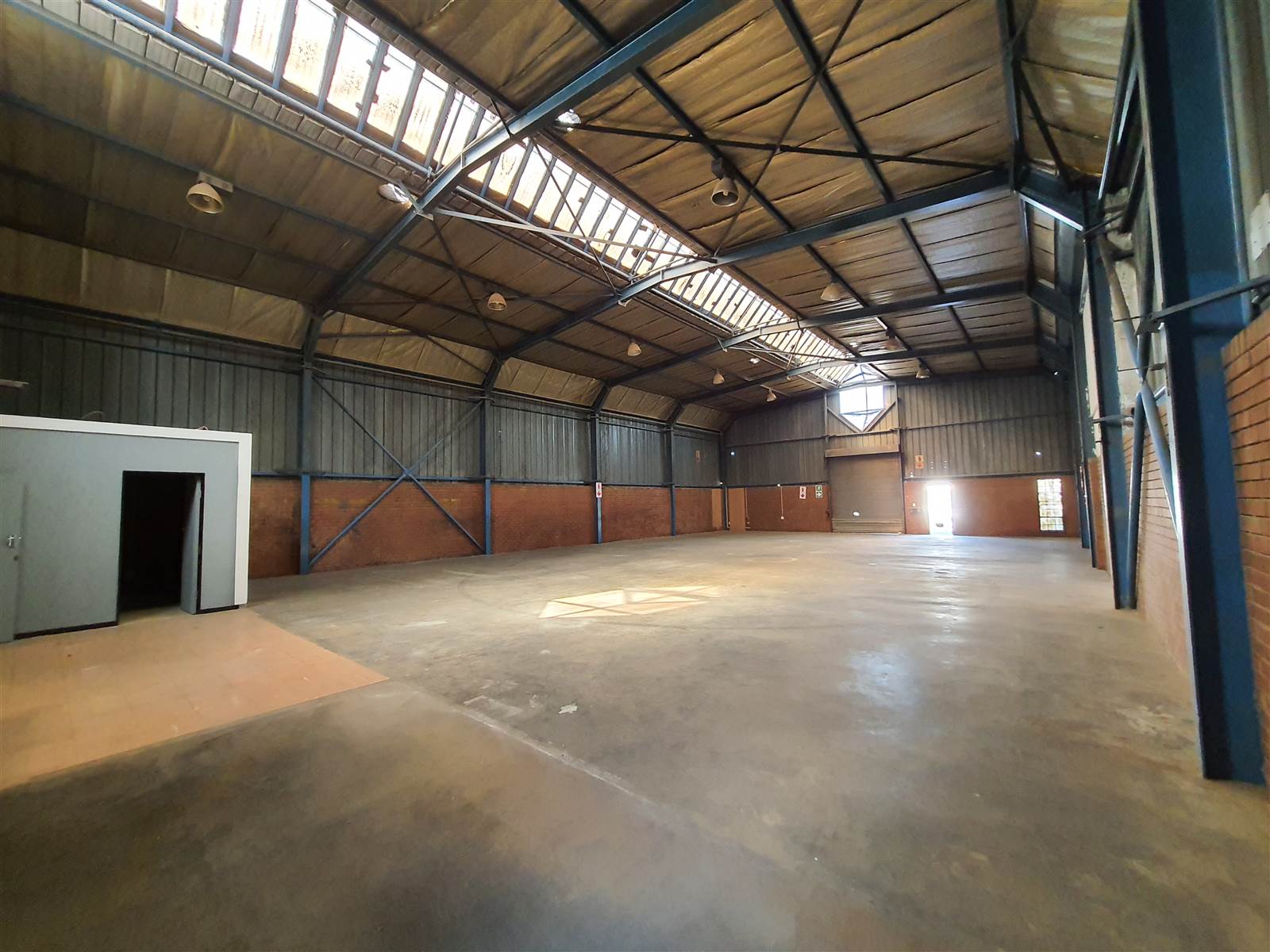 458  m² Industrial space in Benrose photo number 4