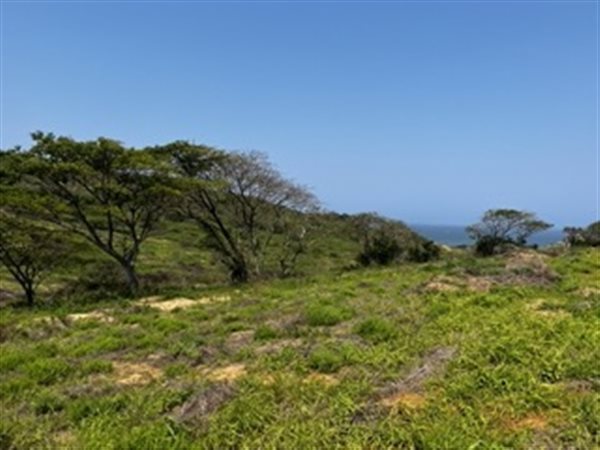 1 380 m² Land