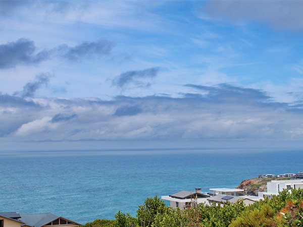 1335 m² Land available in Pinnacle Point Golf Estate