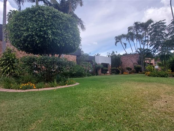 5 Bedroom House 5 Bedroom House