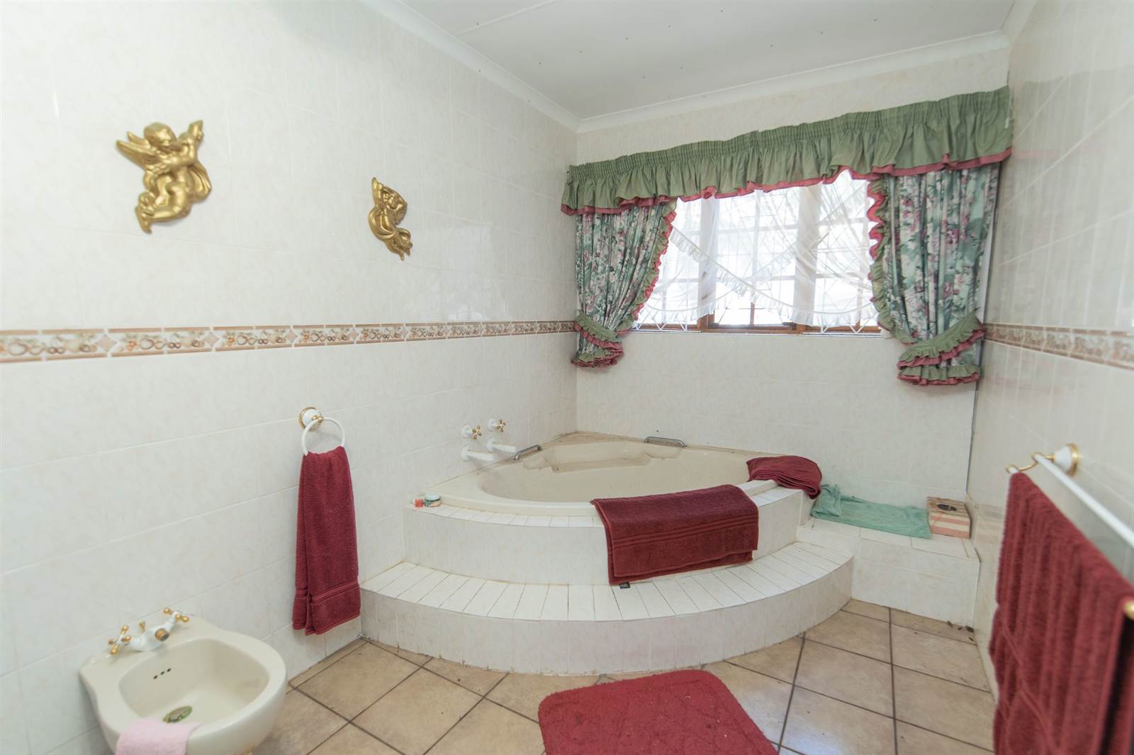 3 Bed House in Uitenhage Central photo number 19
